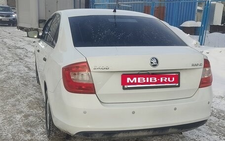 Skoda Rapid I, 2015 год, 890 000 рублей, 3 фотография