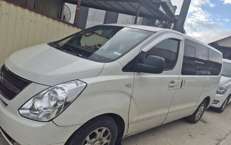 Hyundai Grand Starex Grand Starex I рестайлинг 2, 2010 год, 1 000 000 рублей, 2 фотография