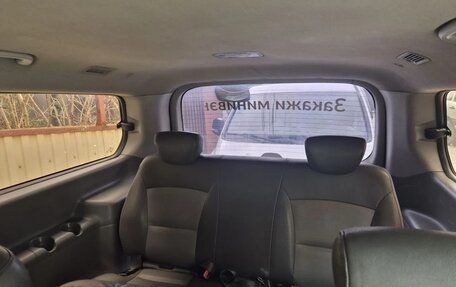 Hyundai Grand Starex Grand Starex I рестайлинг 2, 2010 год, 1 000 000 рублей, 5 фотография