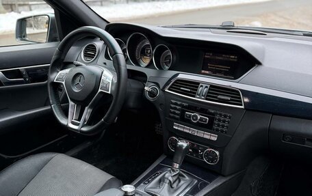 Mercedes-Benz C-Класс, 2011 год, 1 250 000 рублей, 5 фотография