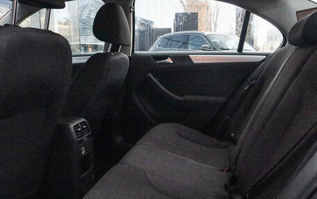 Volkswagen Jetta VI, 2011 год, 730 000 рублей, 8 фотография