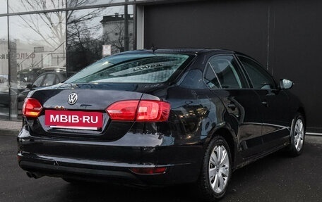 Volkswagen Jetta VI, 2011 год, 730 000 рублей, 4 фотография
