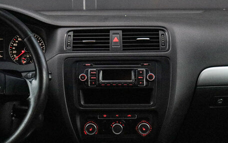 Volkswagen Jetta VI, 2011 год, 730 000 рублей, 10 фотография