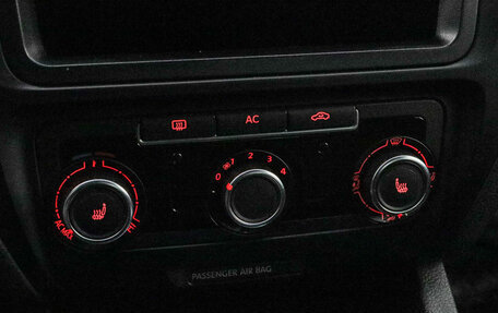 Volkswagen Jetta VI, 2011 год, 730 000 рублей, 15 фотография