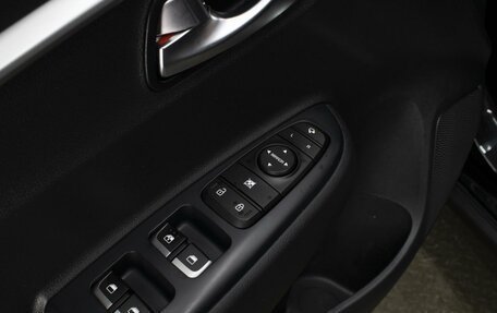 KIA Rio IV, 2021 год, 1 750 000 рублей, 17 фотография