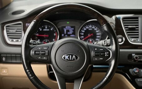 KIA Carnival III, 2019 год, 3 240 000 рублей, 13 фотография