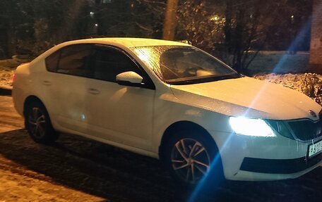 Skoda Octavia, 2018 год, 700 000 рублей, 2 фотография