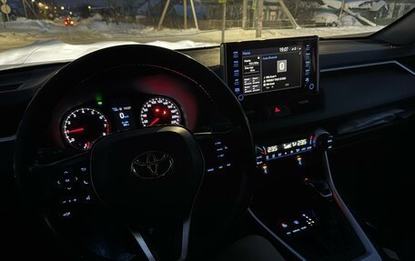 Toyota RAV4, 2020 год, 3 100 000 рублей, 5 фотография