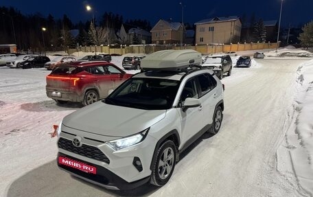 Toyota RAV4, 2020 год, 3 100 000 рублей, 7 фотография