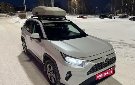 Toyota RAV4, 2020 год, 3 100 000 рублей, 3 фотография