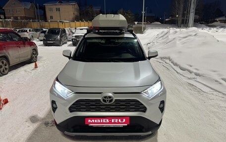 Toyota RAV4, 2020 год, 3 100 000 рублей, 6 фотография