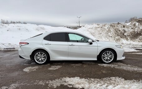Toyota Camry, 2018 год, 2 930 000 рублей, 5 фотография