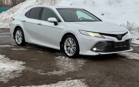 Toyota Camry, 2018 год, 2 930 000 рублей, 3 фотография