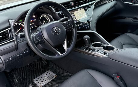 Toyota Camry, 2018 год, 2 930 000 рублей, 11 фотография
