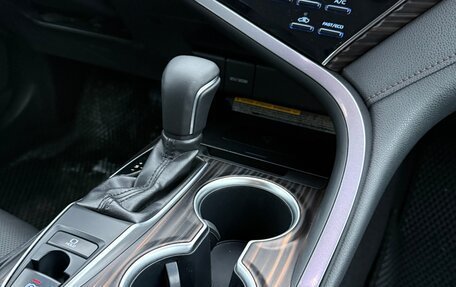 Toyota Camry, 2018 год, 2 930 000 рублей, 17 фотография