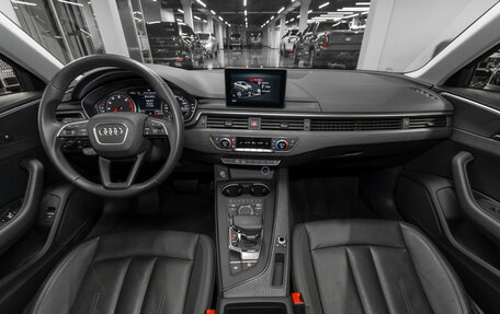 Audi A4, 2018 год, 3 160 000 рублей, 8 фотография