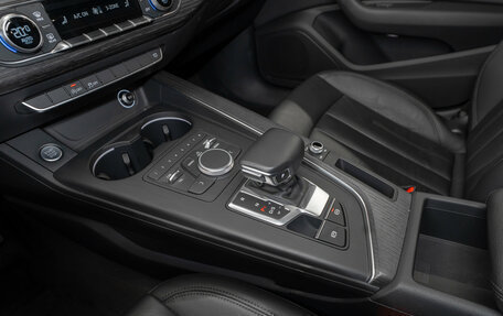 Audi A4, 2018 год, 3 160 000 рублей, 14 фотография