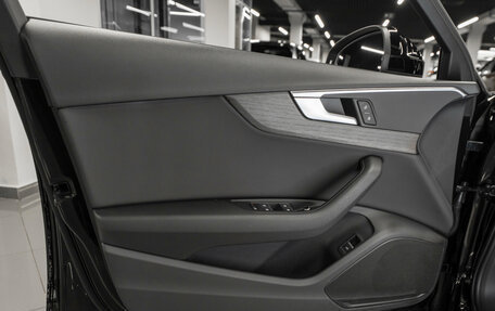 Audi A4, 2018 год, 3 160 000 рублей, 16 фотография