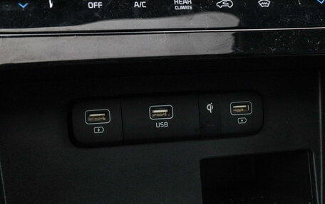 KIA Carnival, 2021 год, 4 400 000 рублей, 26 фотография