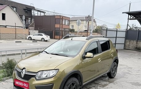 Renault Sandero II рестайлинг, 2015 год, 950 000 рублей, 1 фотография