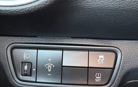 KIA Cerato IV, 2019 год, 1 890 000 рублей, 16 фотография