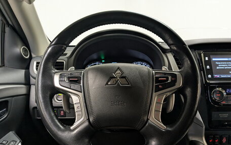 Mitsubishi Pajero Sport III рестайлинг, 2019 год, 3 625 000 рублей, 22 фотография