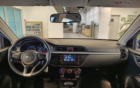KIA Rio IV, 2017 год, 1 415 000 рублей, 8 фотография