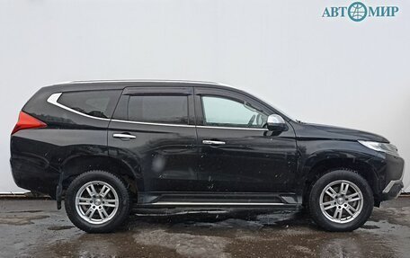 Mitsubishi Pajero Sport III рестайлинг, 2017 год, 2 695 000 рублей, 4 фотография