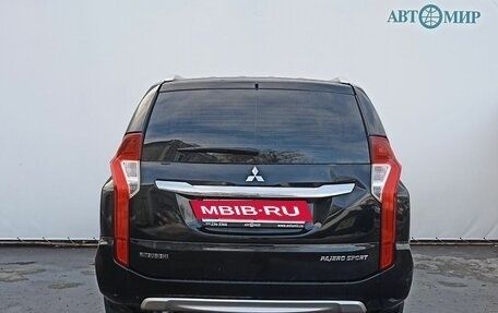 Mitsubishi Pajero Sport III рестайлинг, 2017 год, 2 695 000 рублей, 6 фотография