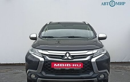Mitsubishi Pajero Sport III рестайлинг, 2017 год, 2 695 000 рублей, 2 фотография