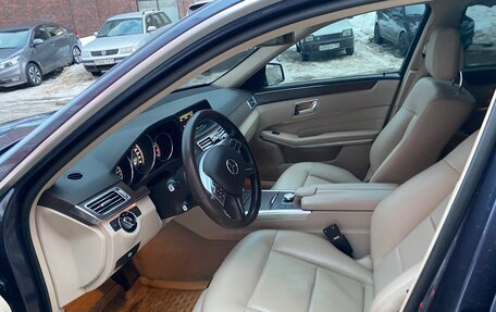 Mercedes-Benz E-Класс, 2013 год, 1 800 000 рублей, 6 фотография