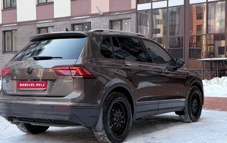 Volkswagen Tiguan II, 2019 год, 2 550 000 рублей, 1 фотография