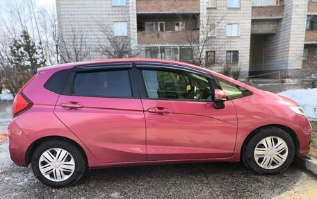 Honda Fit III, 2019 год, 1 500 000 рублей, 2 фотография