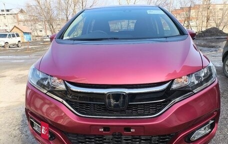 Honda Fit III, 2019 год, 1 500 000 рублей, 3 фотография