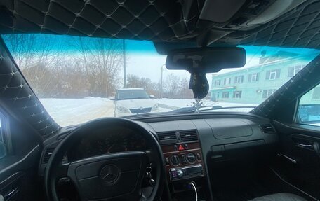 Mercedes-Benz C-Класс, 1997 год, 270 000 рублей, 9 фотография