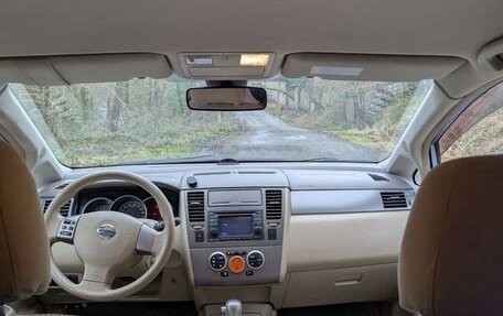 Nissan Tiida, 2011 год, 810 000 рублей, 21 фотография