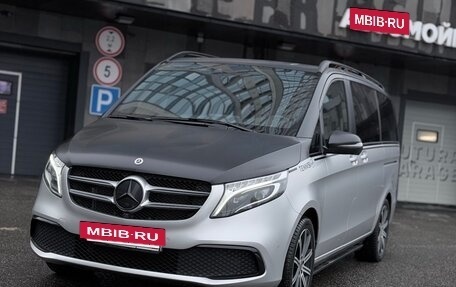 Mercedes-Benz V-Класс, 2022 год, 7 500 000 рублей, 2 фотография