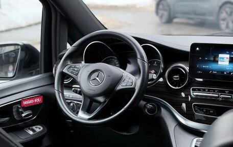 Mercedes-Benz V-Класс, 2022 год, 7 500 000 рублей, 17 фотография