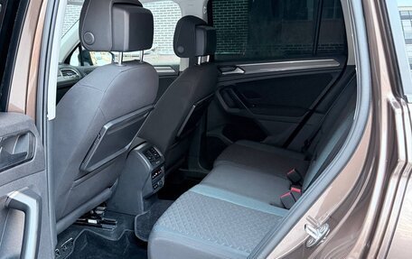 Volkswagen Tiguan II, 2019 год, 2 550 000 рублей, 11 фотография