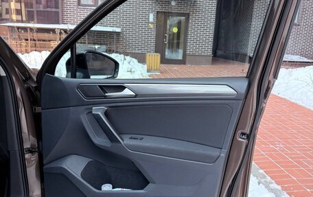 Volkswagen Tiguan II, 2019 год, 2 550 000 рублей, 16 фотография