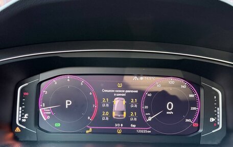 Volkswagen Tiguan II, 2019 год, 2 550 000 рублей, 22 фотография