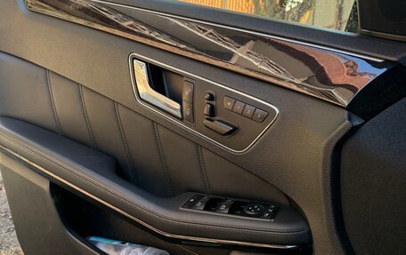 Mercedes-Benz E-Класс, 2010 год, 1 450 000 рублей, 4 фотография