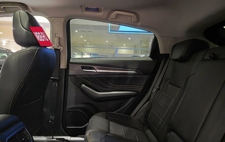 Haval F7x I, 2021 год, 1 980 000 рублей, 15 фотография