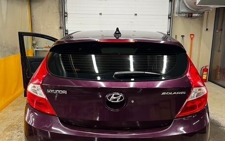 Hyundai Solaris II рестайлинг, 2012 год, 1 фотография