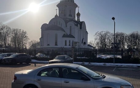 Dodge Stratus II, 2002 год, 290 000 рублей, 2 фотография