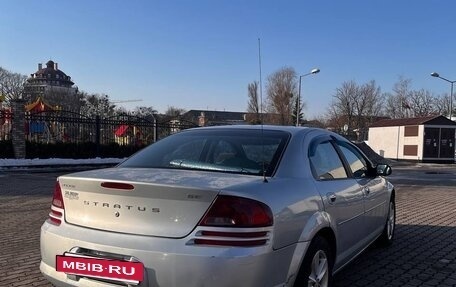 Dodge Stratus II, 2002 год, 290 000 рублей, 3 фотография