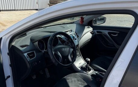 Hyundai Elantra V, 2013 год, 1 100 000 рублей, 6 фотография