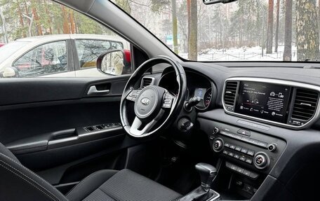 KIA Sportage IV рестайлинг, 2020 год, 2 980 000 рублей, 12 фотография