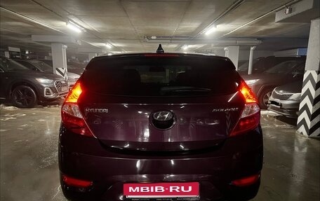 Hyundai Solaris II рестайлинг, 2012 год, 13 фотография