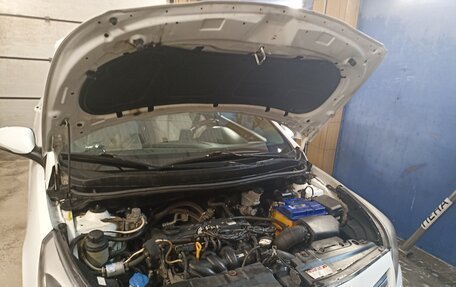 Hyundai Solaris II рестайлинг, 2015 год, 575 000 рублей, 5 фотография